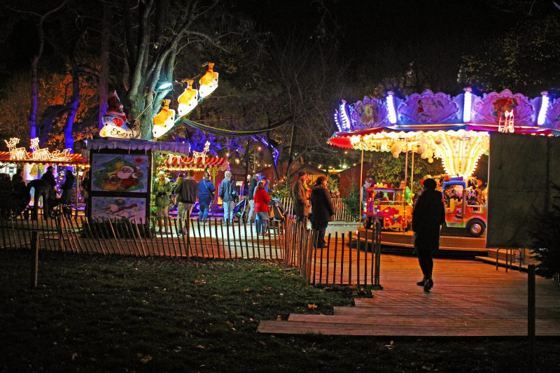 Christmas Market Vienna Best things to do in Vienna Austria Hundertwasserhaus Wien Vienna Things to do Schönbrunn Sightseeing attractions Naschmarkt Stephansdom Wien Vienna Must See Must Do Best Things To Do Top 10 Das Loft Pizzeria Mafiosi Kaffeehaus Sacher Torte loco
